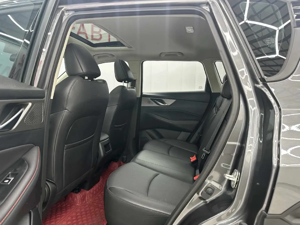 2021 ChangAn CS35 Plus 1.4T 160HP L4 7DCT,autocango,china used car exporter,china ev exporter,chinese used car exporter,chinese used ev exporter