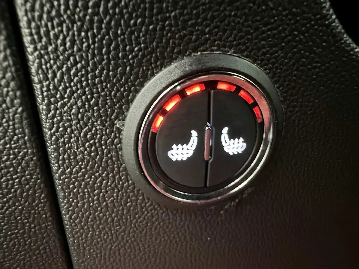 2021 ChangAn CS35 Plus 1.4T 160HP L4 7DCT,autocango,china used car exporter,china ev exporter,chinese used car exporter,chinese used ev exporter