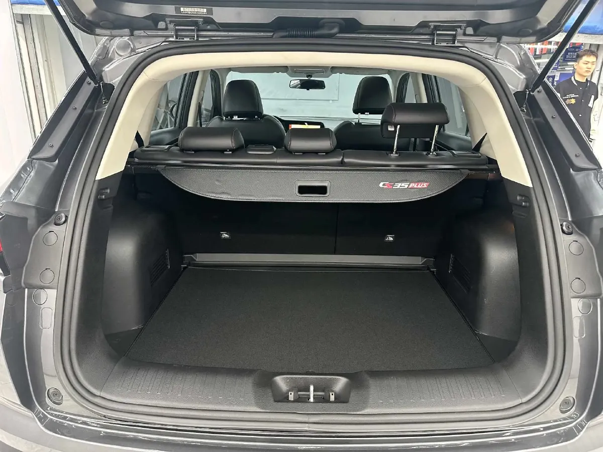 2021 ChangAn CS35 Plus 1.4T 160HP L4 7DCT,autocango,china used car exporter,china ev exporter,chinese used car exporter,chinese used ev exporter