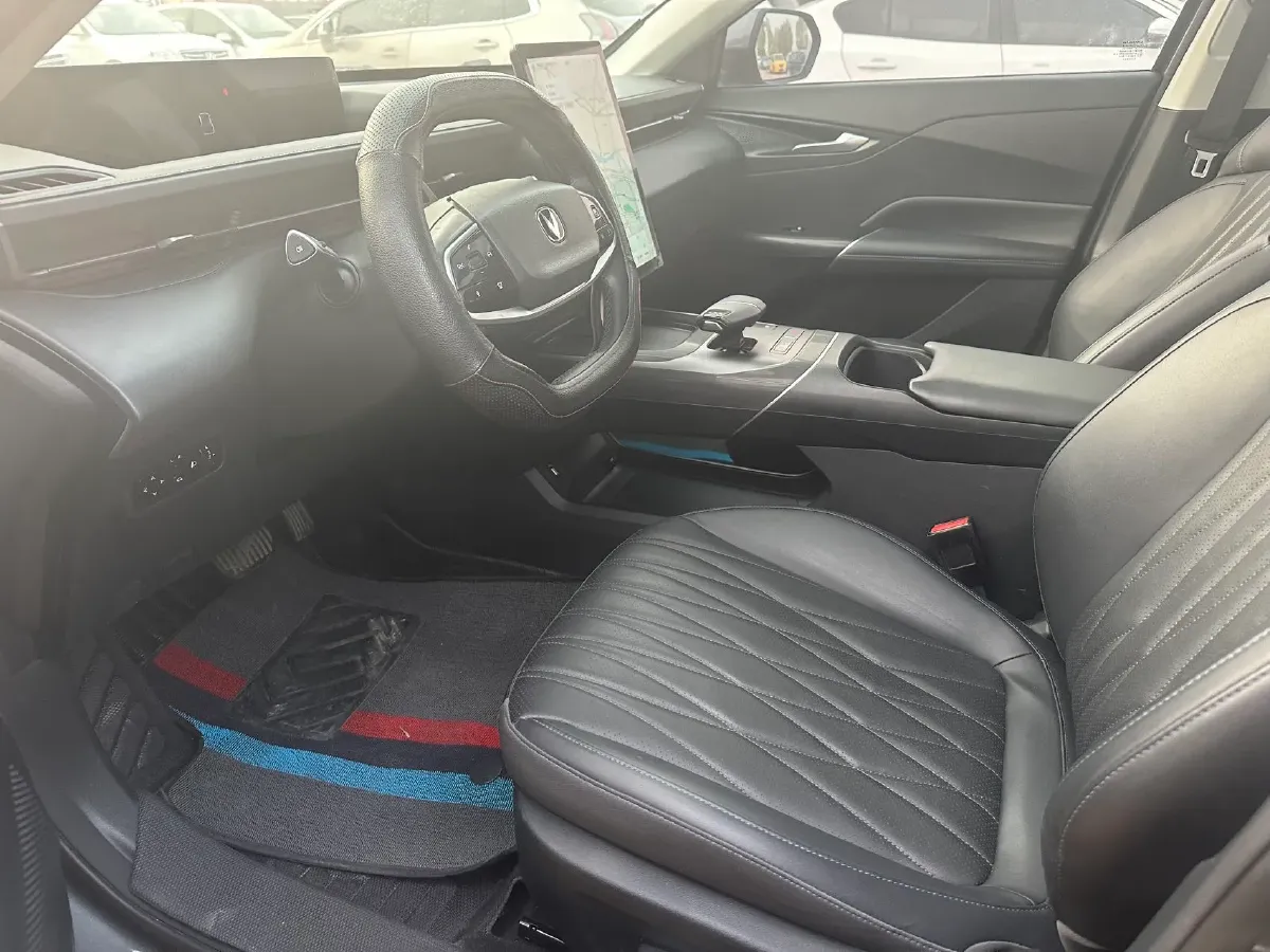 2023 ChangAn Oshan Z6 1.5T 188HP L4 7DCT,autocango,china used car exporter,china ev exporter,chinese used car exporter,chinese used ev exporter