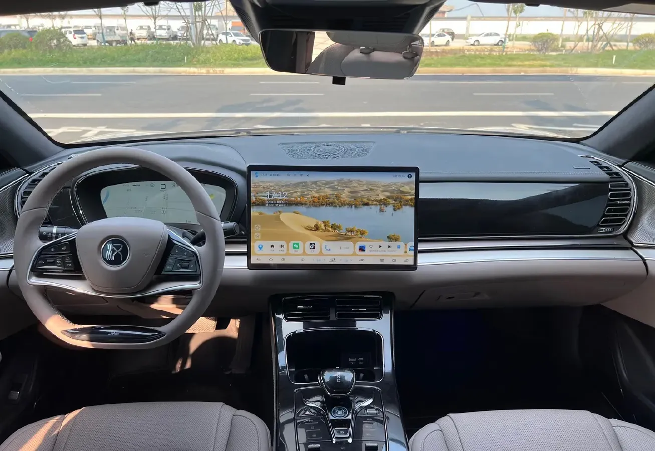 2024 BYD Han 1.5T 139HP L4 E-CVT PHEV 18.316KWH,autocango,china used car exporter,china ev exporter,chinese used car exporter,chinese used ev exporter