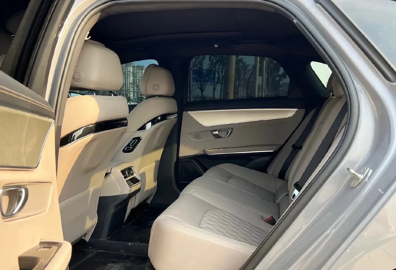 2024 BYD Han 1.5T 139HP L4 E-CVT PHEV 18.316KWH,autocango,china used car exporter,china ev exporter,chinese used car exporter,chinese used ev exporter