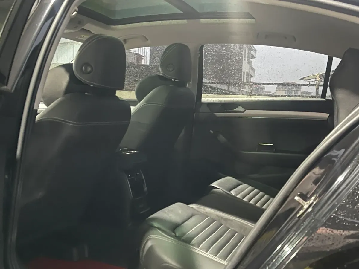 2020 Volkswagen Magotan 1.4T 150HP L4 7DCT,autocango,china used car exporter,china ev exporter,chinese used car exporter,chinese used ev exporter