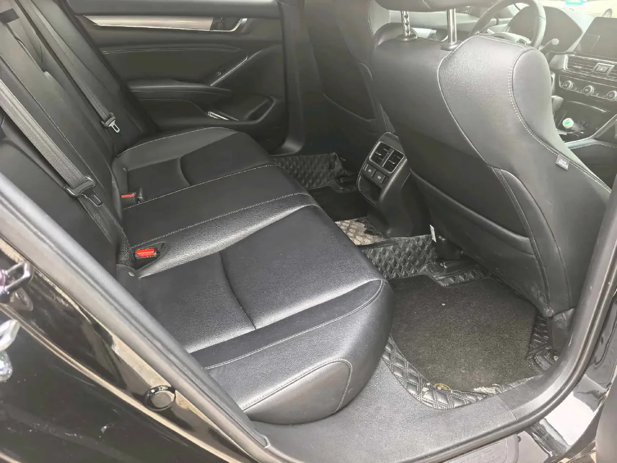 2023 Volkswagen Passat 1.4T 150HP L4 7DCT,autocango,china used car exporter,china ev exporter,chinese used car exporter,chinese used ev exporter