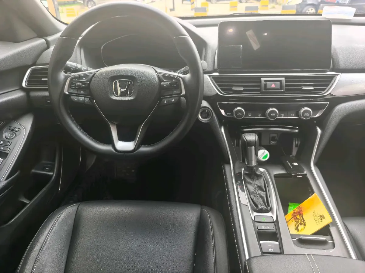 2023 Volkswagen Passat 1.4T 150HP L4 7DCT,autocango,china used car exporter,china ev exporter,chinese used car exporter,chinese used ev exporter