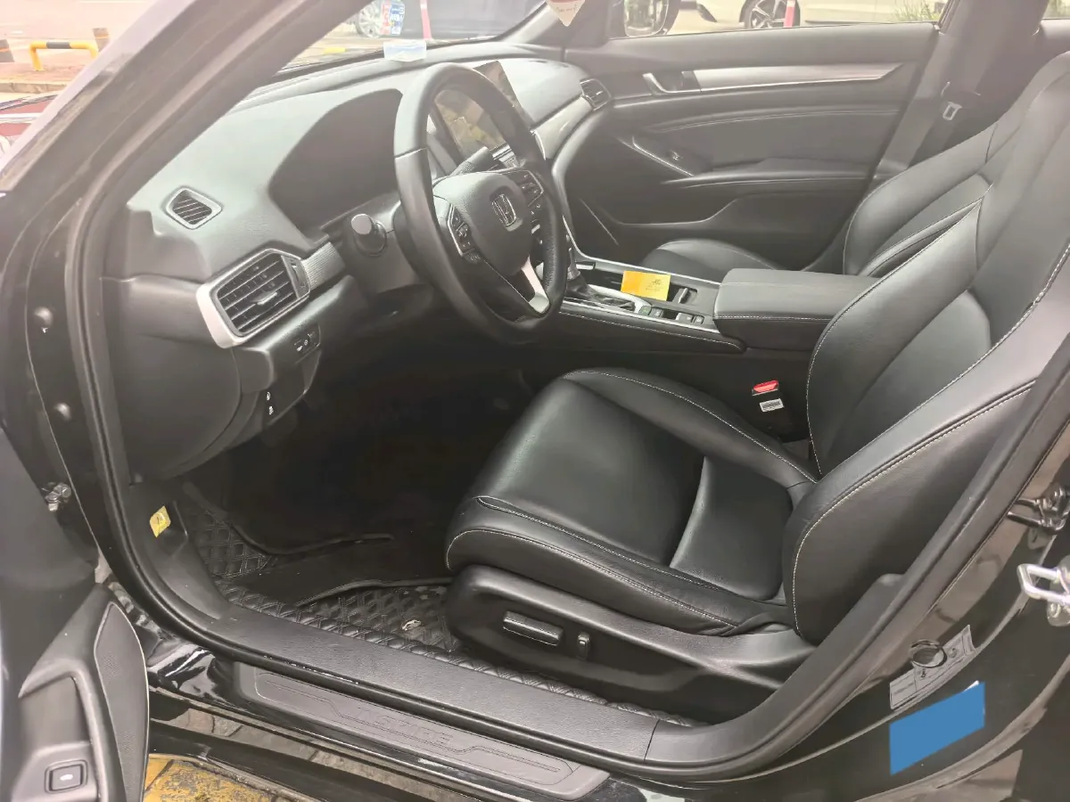 2023 Volkswagen Passat 1.4T 150HP L4 7DCT,autocango,china used car exporter,china ev exporter,chinese used car exporter,chinese used ev exporter