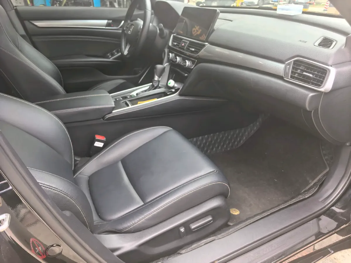 2023 Volkswagen Passat 1.4T 150HP L4 7DCT,autocango,china used car exporter,china ev exporter,chinese used car exporter,chinese used ev exporter