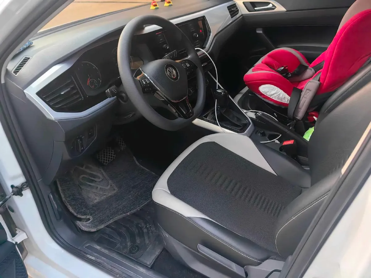 2019 Volkswagen Polo 1.5L 113HP L4 6AT,autocango,china used car exporter,china ev exporter,chinese used car exporter,chinese used ev exporter