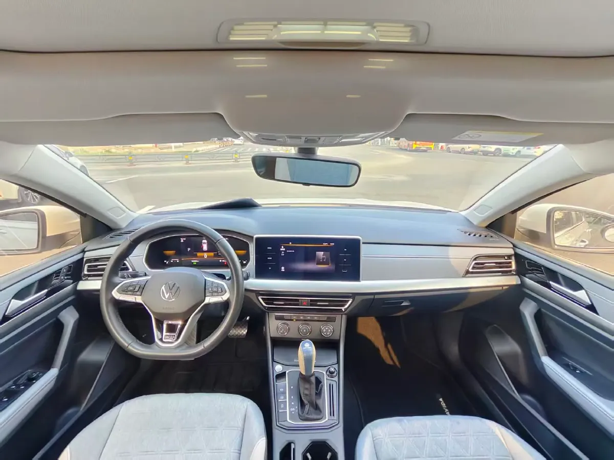 2023 Volkswagen Lavida 1.5L 113HP L4 6AT,autocango,china used car exporter,china ev exporter,chinese used car exporter,chinese used ev exporter