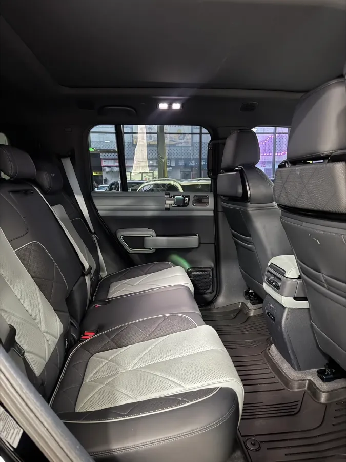 2023 FangChengBao Bao 5 1.5T 194HP L4 E-CVT PHEV 31.8KWH,autocango,china used car exporter,china ev exporter,chinese used car exporter,chinese used ev exporter