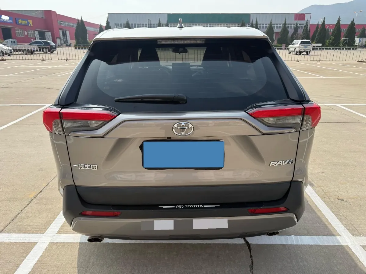 2021 Toyota RAV4 2.0L 171HP L4 CVT,autocango,china used car exporter,china ev exporter,chinese used car exporter,chinese used ev exporter
