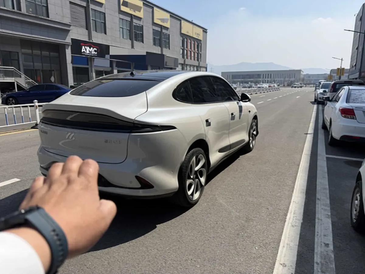 2023 IM LS6 BEV 71KWH,autocango,china used car exporter,china ev exporter,chinese used car exporter,chinese used ev exporter