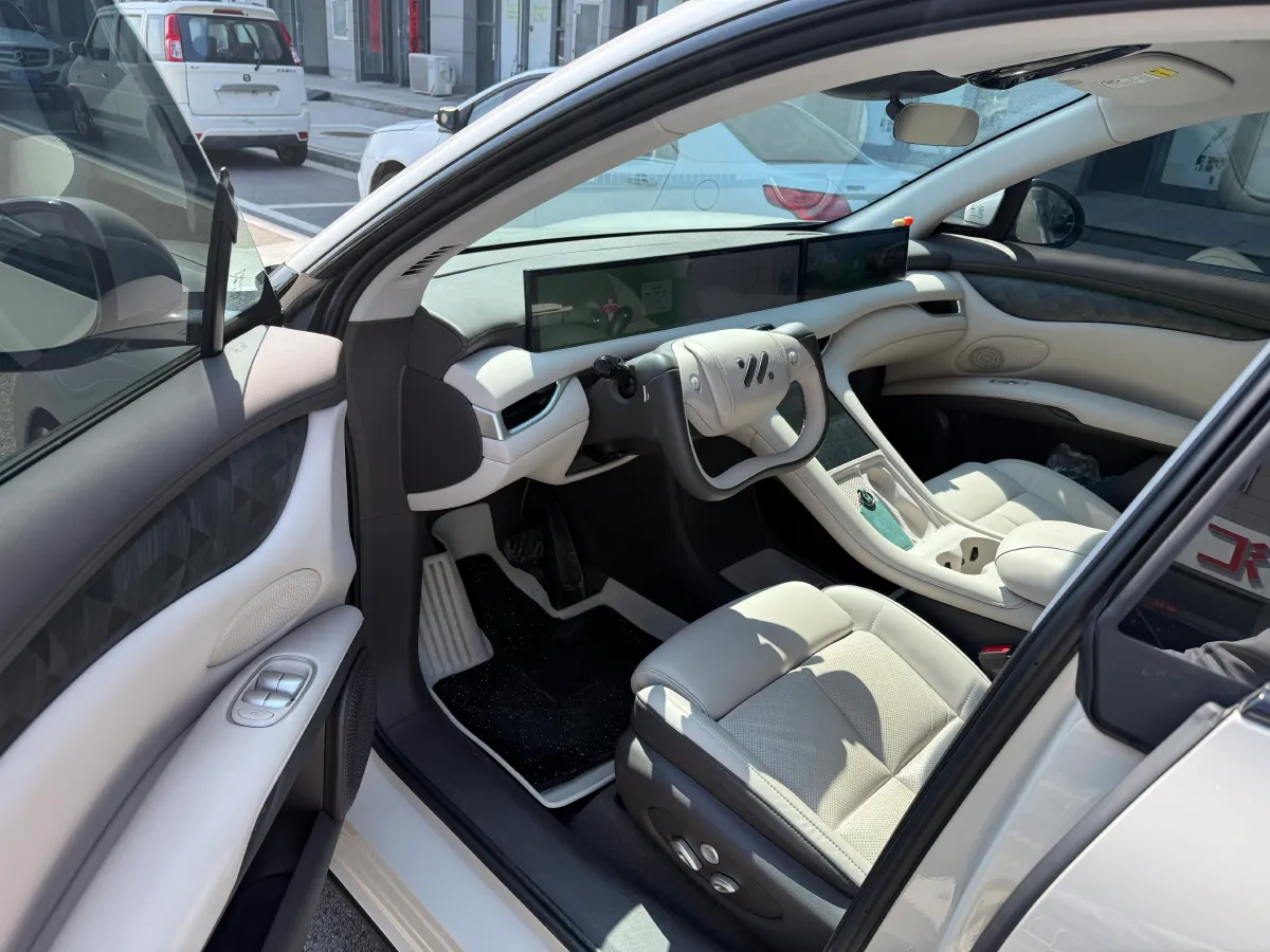 2023 IM LS6 BEV 71KWH,autocango,china used car exporter,china ev exporter,chinese used car exporter,chinese used ev exporter