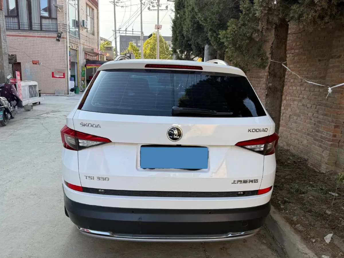 2019 Skoda Superb 2.0T 220HP L4 7DCT,autocango,china used car exporter,china ev exporter,chinese used car exporter,chinese used ev exporter