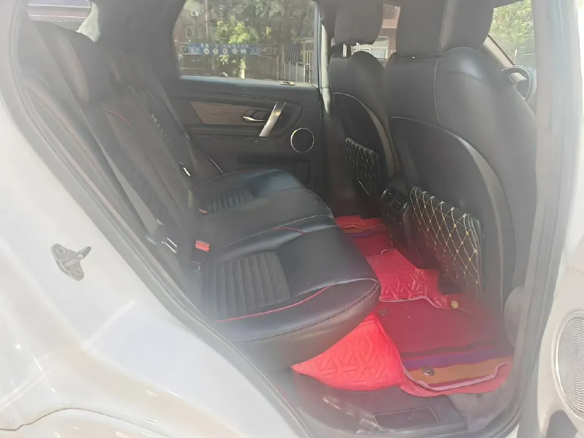 2020 Land Rover Discovery Sport 2.0T 249HP L4 9AT,autocango,china used car exporter,china ev exporter,chinese used car exporter,chinese used ev exporter