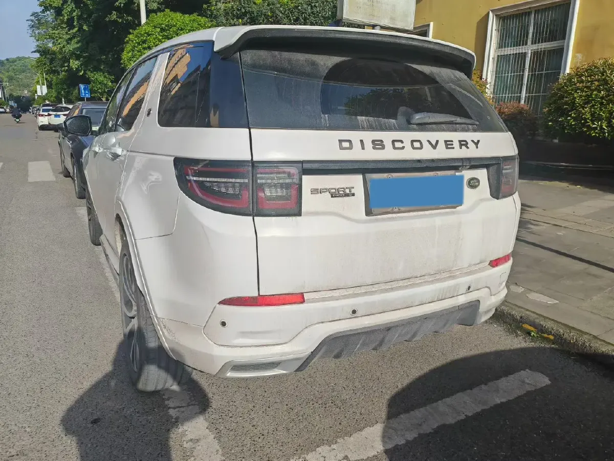 2020 Land Rover Discovery Sport 2.0T 249HP L4 9AT,autocango,china used car exporter,china ev exporter,chinese used car exporter,chinese used ev exporter