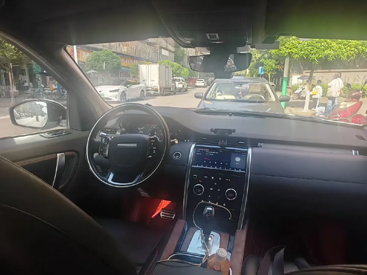 2020 Land Rover Discovery Sport 2.0T 249HP L4 9AT,autocango,china used car exporter,china ev exporter,chinese used car exporter,chinese used ev exporter