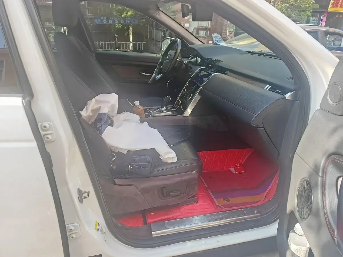 2020 Land Rover Discovery Sport 2.0T 249HP L4 9AT,autocango,china used car exporter,china ev exporter,chinese used car exporter,chinese used ev exporter