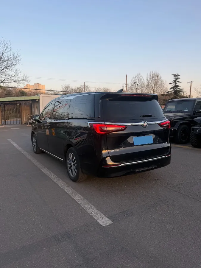2023 Buick GL8 2.0T 237HP L4 9AT,autocango,china used car exporter,china ev exporter,chinese used car exporter,chinese used ev exporter
