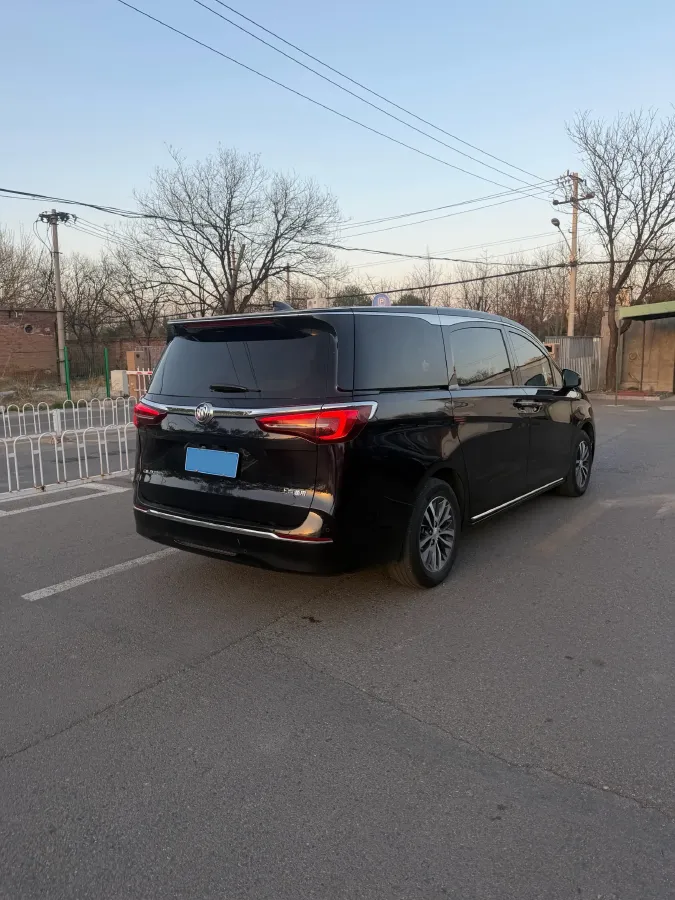 2023 Buick GL8 2.0T 237HP L4 9AT,autocango,china used car exporter,china ev exporter,chinese used car exporter,chinese used ev exporter