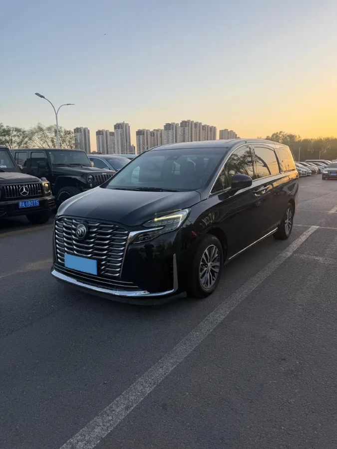 2023 Buick GL8 2.0T 237HP L4 9AT,autocango,china used car exporter,china ev exporter,chinese used car exporter,chinese used ev exporter