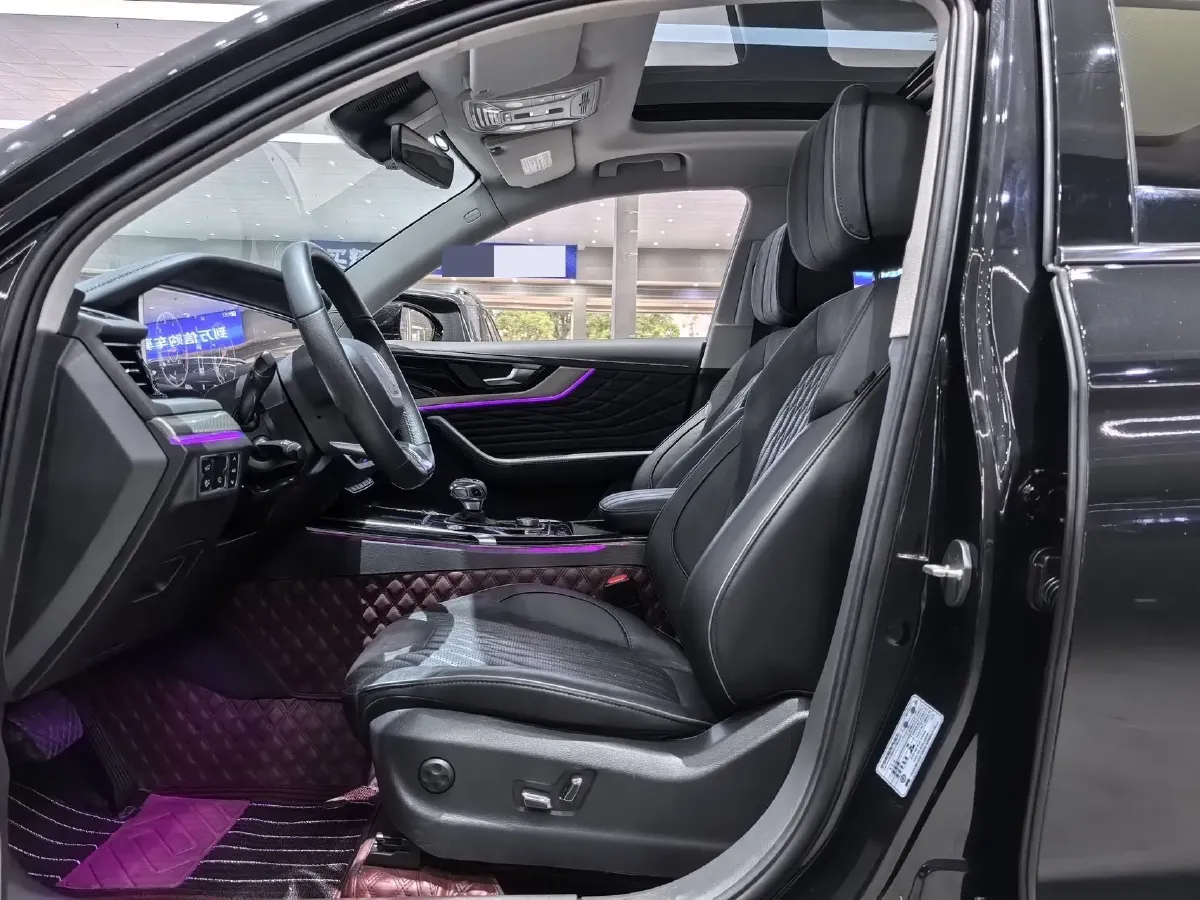 2022 HongQi HS5 2.0T 224HP L4 6AT,autocango,china used car exporter,china ev exporter,chinese used car exporter,chinese used ev exporter