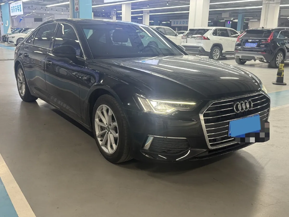 2020 Audi A6L 2.0T 190HP L4 7DCT,autocango,china used car exporter,china ev exporter,chinese used car exporter,chinese used ev exporter