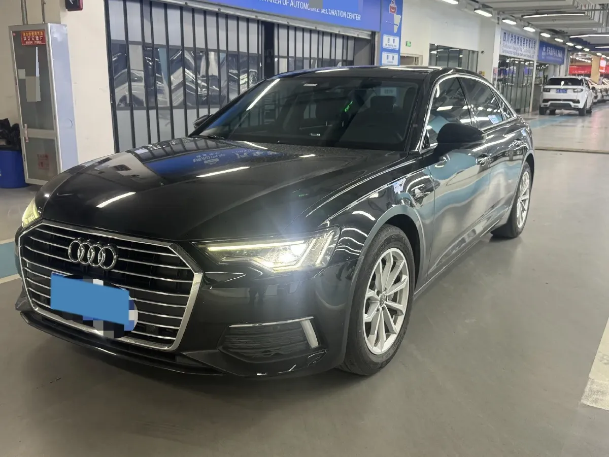 2020 Audi A6L 2.0T 190HP L4 7DCT,autocango,china used car exporter,china ev exporter,chinese used car exporter,chinese used ev exporter