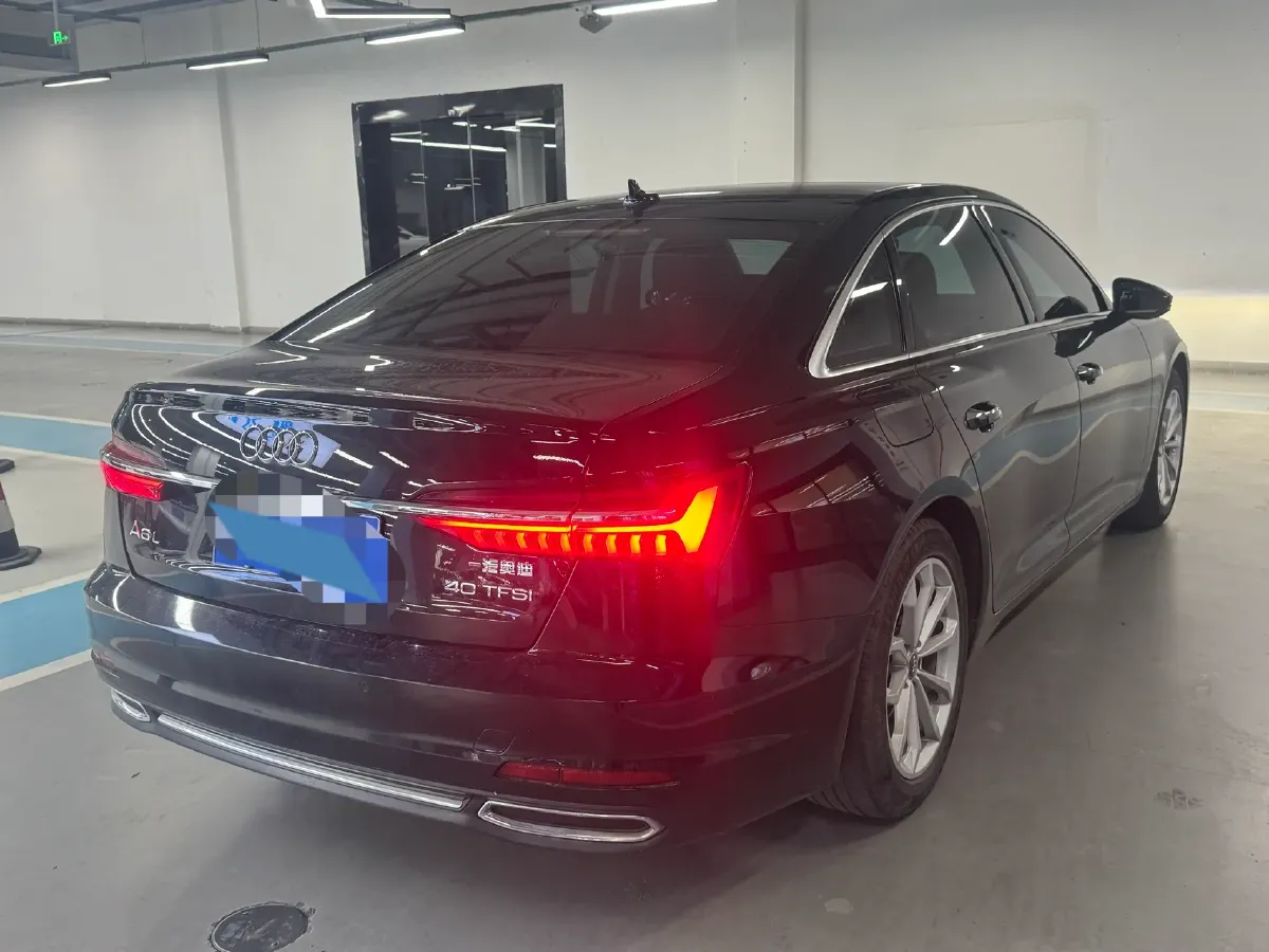 2020 Audi A6L 2.0T 190HP L4 7DCT,autocango,china used car exporter,china ev exporter,chinese used car exporter,chinese used ev exporter
