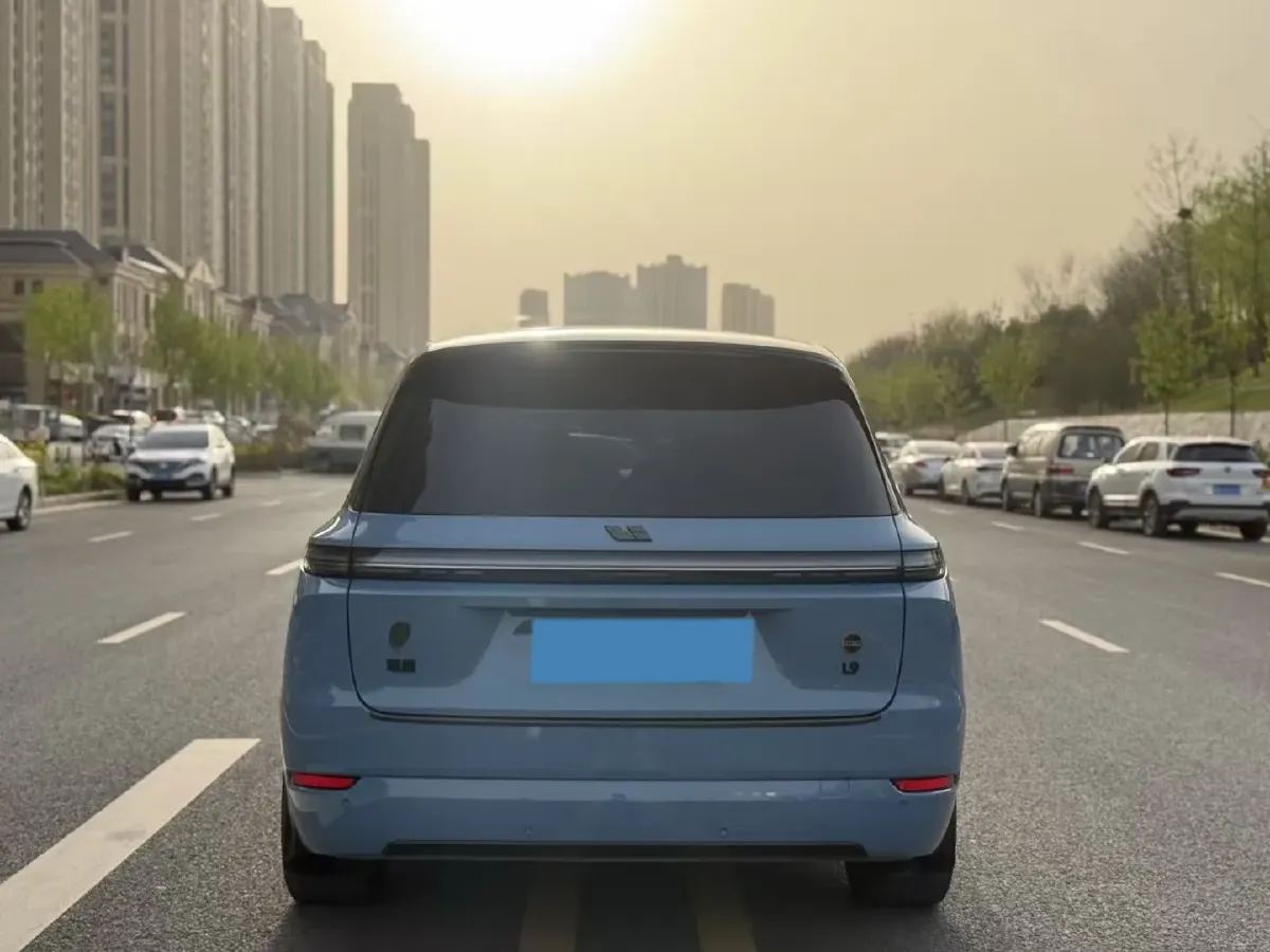 2022 Li L9 Range Extended 154HP REEV 42.6KWH,autocango,china used car exporter,china ev exporter,chinese used car exporter,chinese used ev exporter