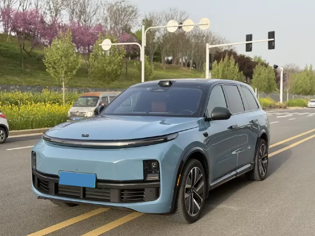 2022 Li L9 Range Extended 154HP REEV 42.6KWH,autocango,china used car exporter,china ev exporter,chinese used car exporter,chinese used ev exporter
