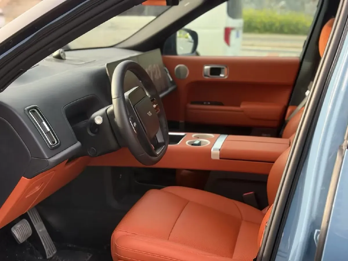 2022 Li L9 Range Extended 154HP REEV 42.6KWH,autocango,china used car exporter,china ev exporter,chinese used car exporter,chinese used ev exporter