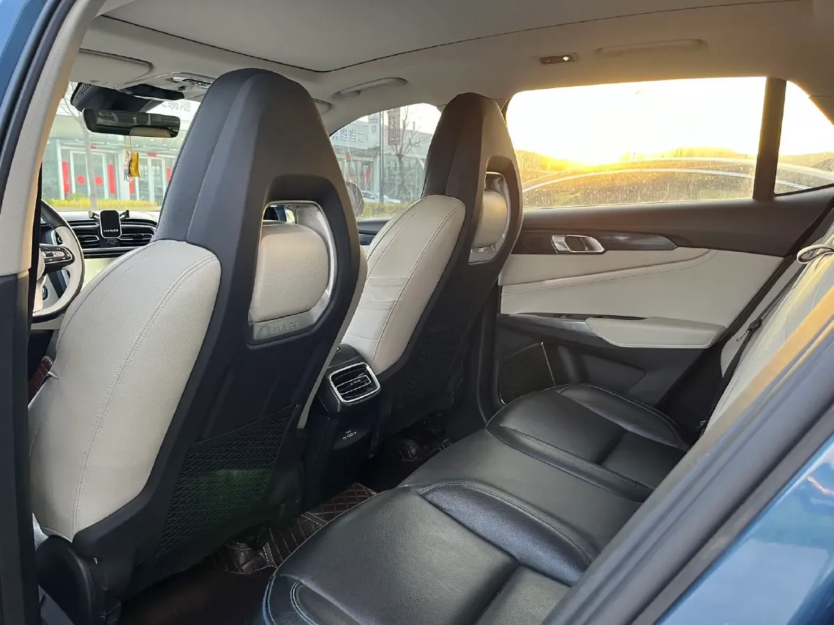 2018 Foton Tunland 2.0T 218HP L4 6AT,autocango,china used car exporter,china ev exporter,chinese used car exporter,chinese used ev exporter