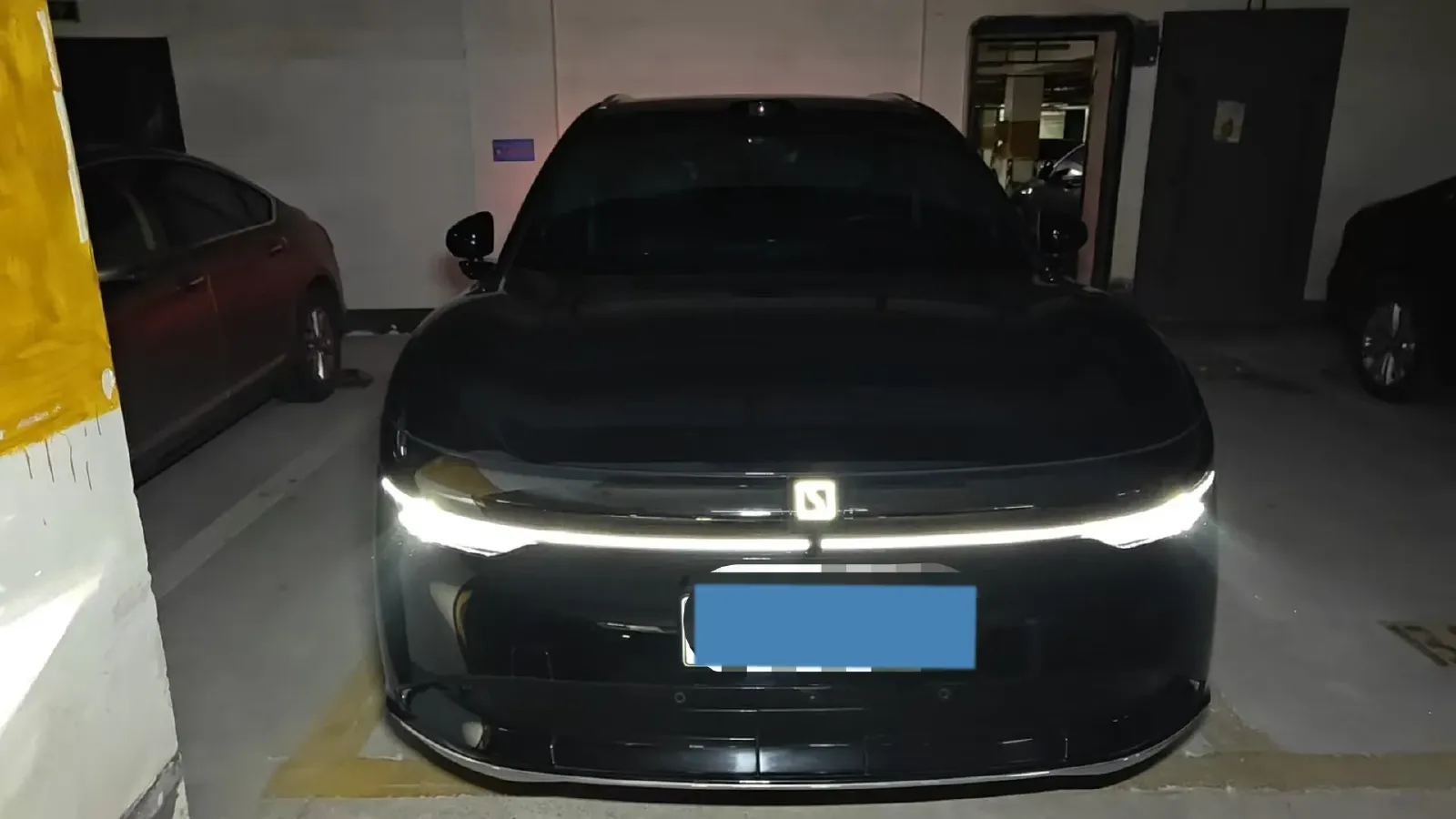 2025 Zeekr 007 BEV 100KWH,autocango,china used car exporter,china ev exporter,chinese used car exporter,chinese used ev exporter