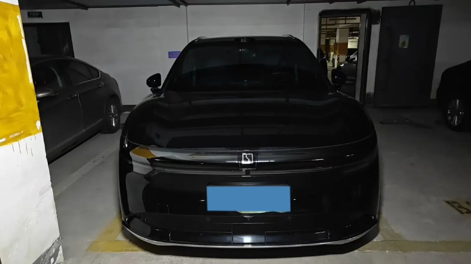 2025 Zeekr 007 BEV 100KWH,autocango,china used car exporter,china ev exporter,chinese used car exporter,chinese used ev exporter