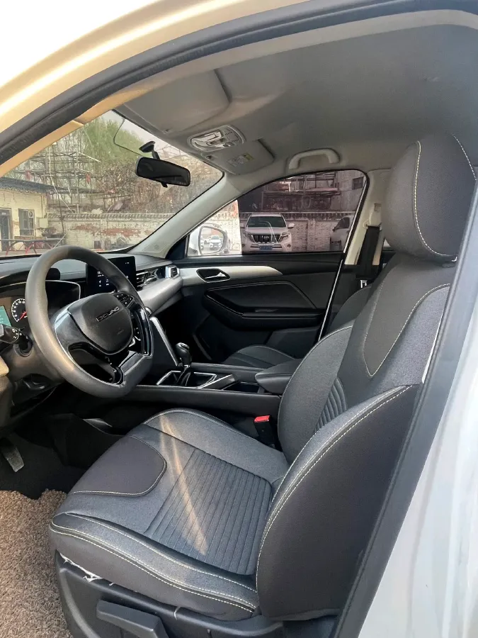 2019 BeiJing Auto X3 1.5T 150HP L4 6MT,autocango,china used car exporter,china ev exporter,chinese used car exporter,chinese used ev exporter