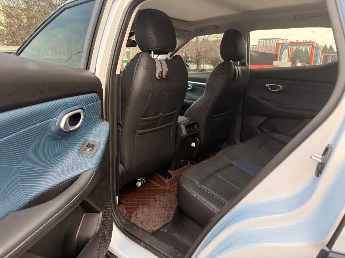 2023 GAC Trumpchi GS3 1.5T 177HP L4 7DCT,autocango,china used car exporter,china ev exporter,chinese used car exporter,chinese used ev exporter