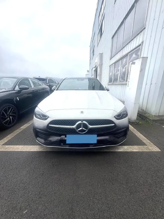 2024 Mercedes-Benz C Class 1.5T 204HP L4 9AT,autocango,china used car exporter,china ev exporter,chinese used car exporter,chinese used ev exporter