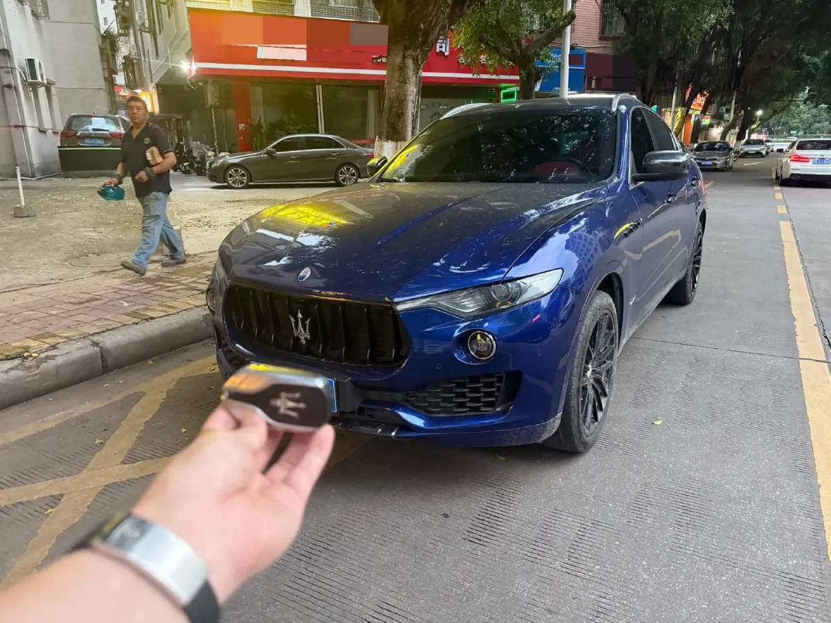 2018 Maserati Levante 3.0T 350HP V6 8AT,autocango,china used car exporter,china ev exporter,chinese used car exporter,chinese used ev exporter
