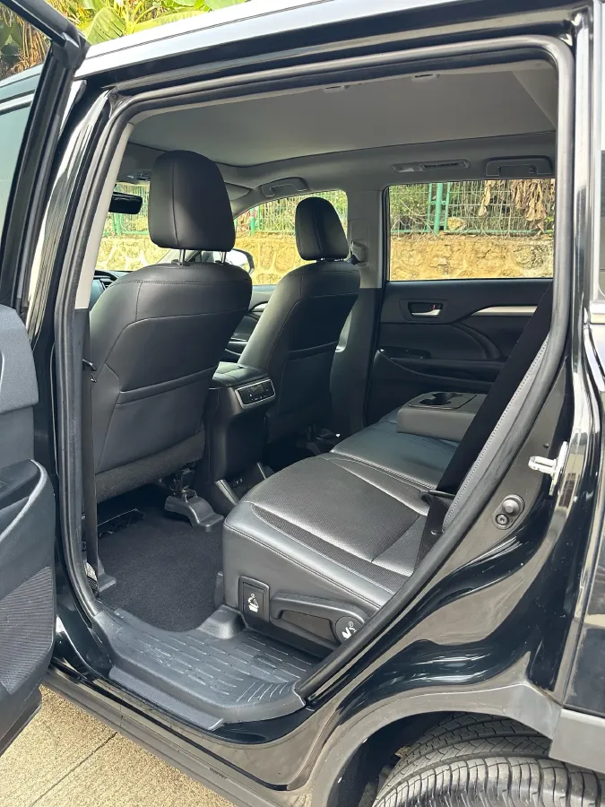 2019 Lincoln MKC 2.0T 203HP L4 6AT,autocango,china used car exporter,china ev exporter,chinese used car exporter,chinese used ev exporter