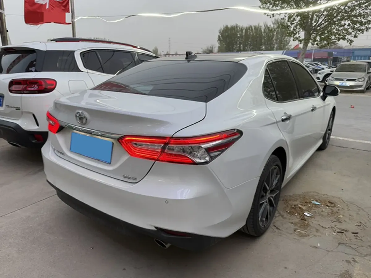 2023 Toyota Camry 2.5L 207HP L4 8AT,autocango,china used car exporter,china ev exporter,chinese used car exporter,chinese used ev exporter