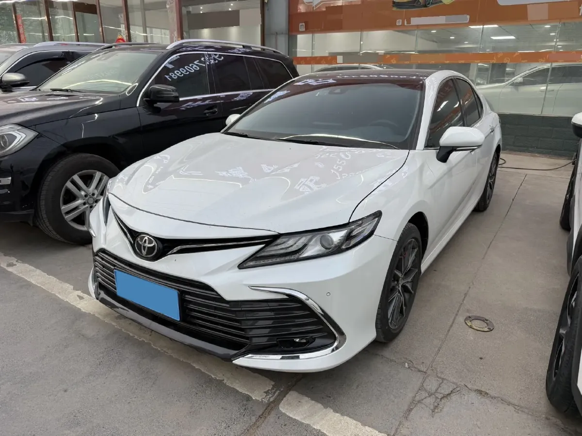 2023 Toyota Camry 2.5L 207HP L4 8AT,autocango,china used car exporter,china ev exporter,chinese used car exporter,chinese used ev exporter
