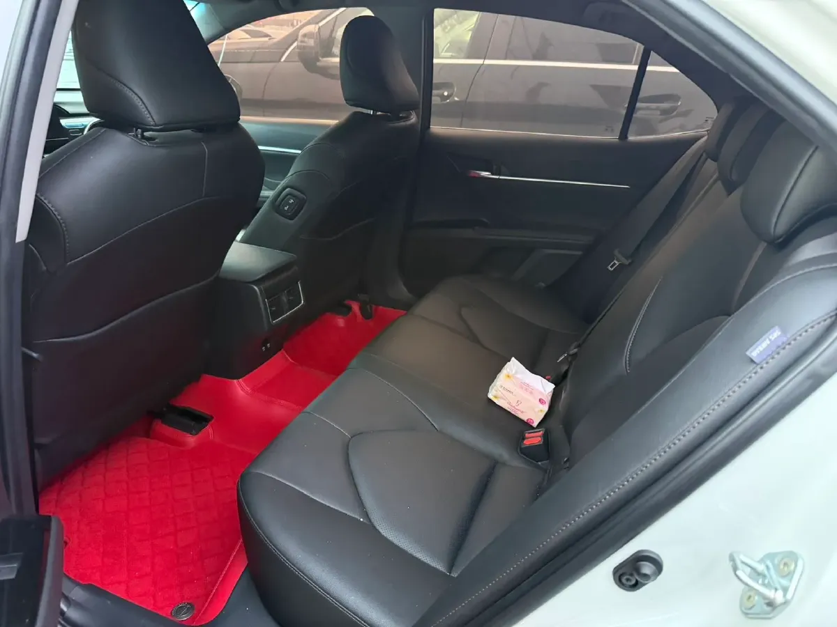 2023 Toyota Camry 2.5L 207HP L4 8AT,autocango,china used car exporter,china ev exporter,chinese used car exporter,chinese used ev exporter