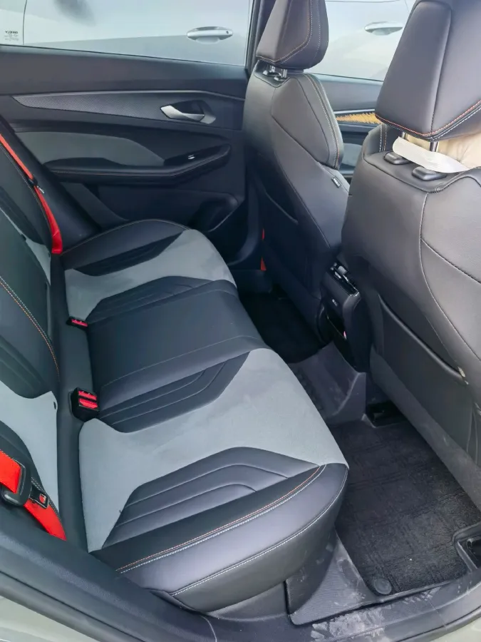 2022 Geely Binray 1.5T 181HP L4 7DCT,autocango,china used car exporter,china ev exporter,chinese used car exporter,chinese used ev exporter