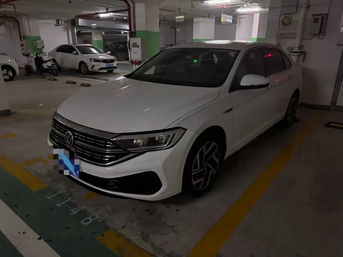 2023 Volkswagen Sagitar 1.2T 116HP L4 7DCT,autocango,china used car exporter,china ev exporter,chinese used car exporter,chinese used ev exporter
