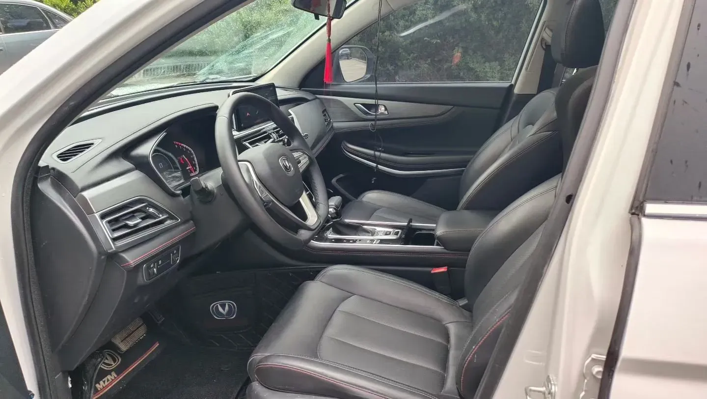 2021 ChangAn CS75 1.5T 178HP L4 7DCT,autocango,china used car exporter,china ev exporter,chinese used car exporter,chinese used ev exporter