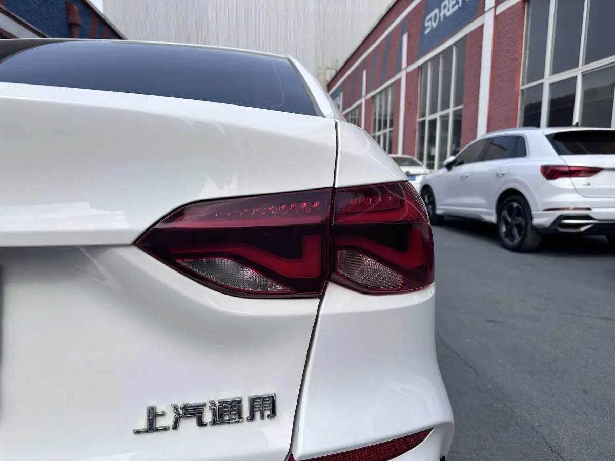 2023 Chevrolet Monza 1.5L 113HP L4 6DCT,autocango,china used car exporter,china ev exporter,chinese used car exporter,chinese used ev exporter