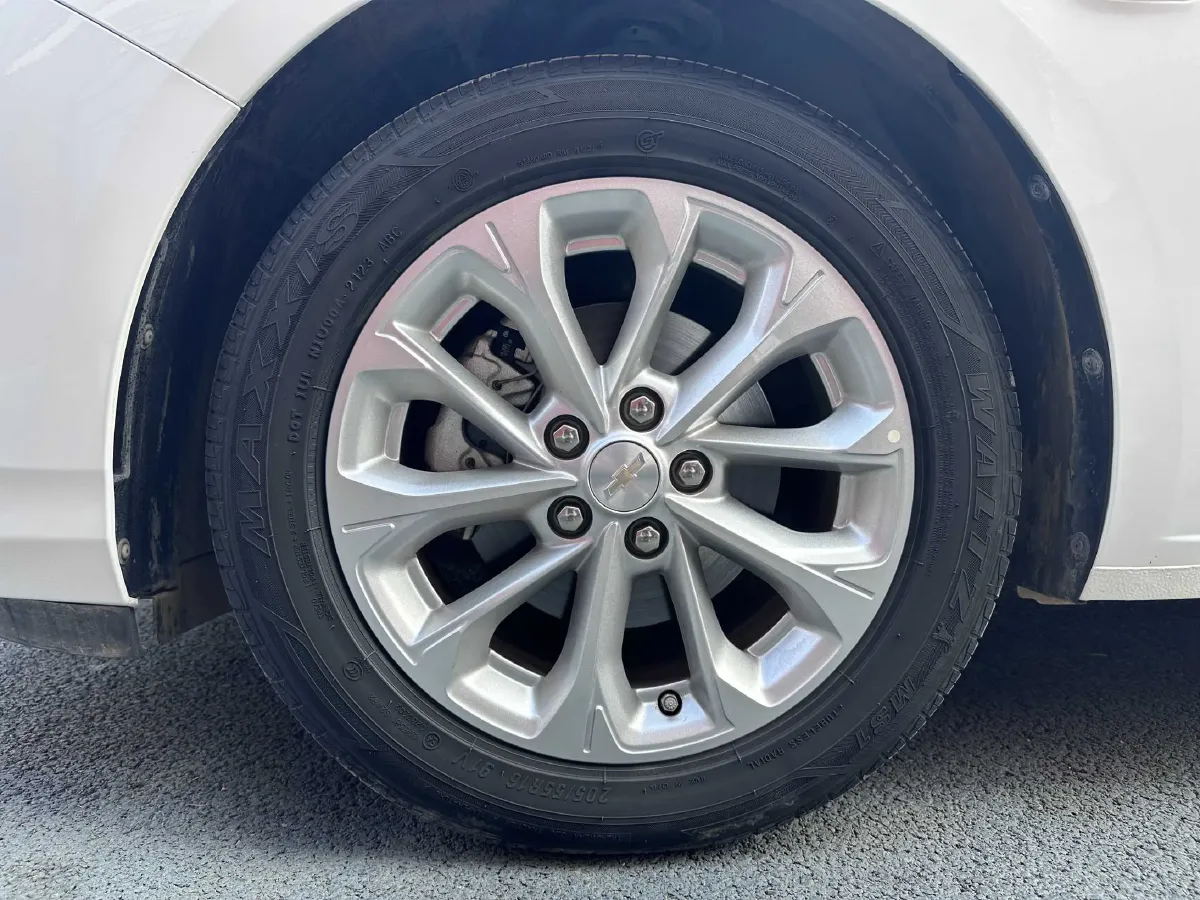 2023 Chevrolet Monza 1.5L 113HP L4 6DCT,autocango,china used car exporter,china ev exporter,chinese used car exporter,chinese used ev exporter