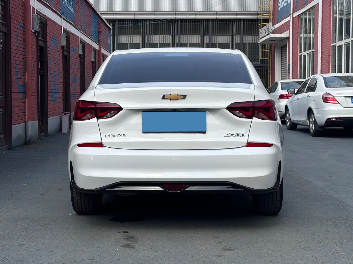 2023 Chevrolet Monza 1.5L 113HP L4 6DCT,autocango,china used car exporter,china ev exporter,chinese used car exporter,chinese used ev exporter