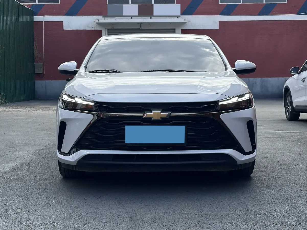 2023 Chevrolet Monza 1.5L 113HP L4 6DCT,autocango,china used car exporter,china ev exporter,chinese used car exporter,chinese used ev exporter